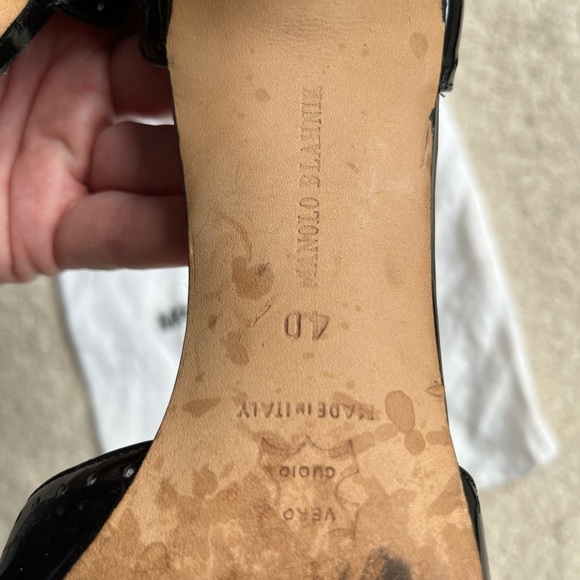 Manolo Blahnik Patent Leather Black - Picture 3 of 9